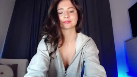 Nicole online show from 12-13-24, 08:09