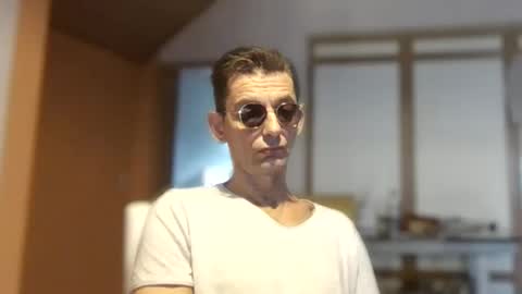 Snapshot of dreambob chatting on 11-09-25, 10:13 Dreambob online show from 11-09-25, 10:13