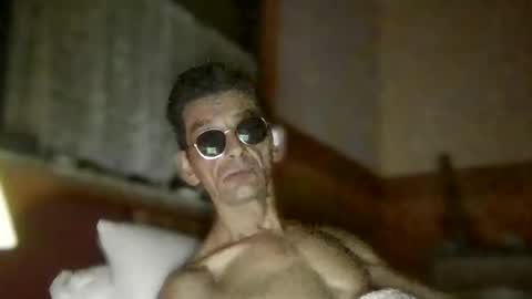 Snapshot of dreambob chatting on 11-26-25, 02:12 Dreambob online show from 11-26-25, 02:12