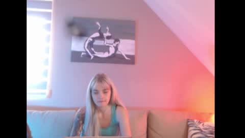 A girl online show from 09-23-25, 06:49