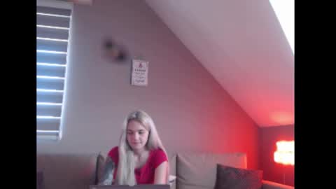 A girl online show from 01-12-26, 08:30