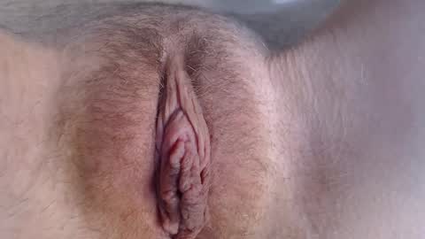 Olivia and Max online show from 03-25-26, 10:21