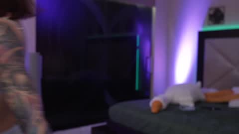 Sarah online show from 02-02-25, 01:34