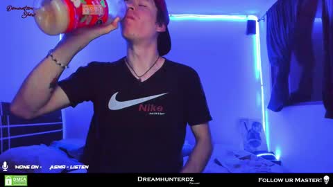 Your lord. - ONLINE  1500 Pm to 2100 Pm - New York Hour online show from 02-10-25, 11:13