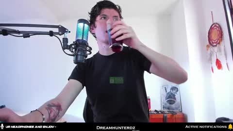 Your lord. - ONLINE  1500 Pm to 2100 Pm - New York Hour online show from 09-21-25, 08:10