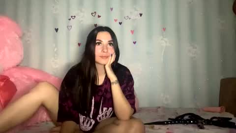 Snapshot of dreamkaren_ chatting on 01-13-25, 06:49 Karina online show from 01-13-25, 06:49