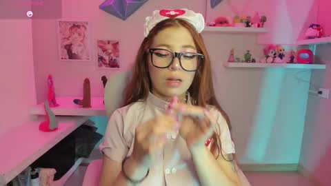 dreamleah_ online show from 10-13-25, 04:01