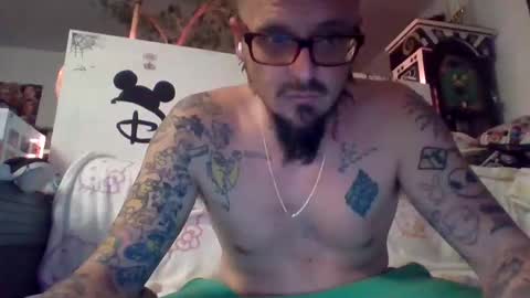 Snapshot of dreamlight69 chatting on 01-19-25, 06:31 Dreamlight online show from 01-19-25, 06:31