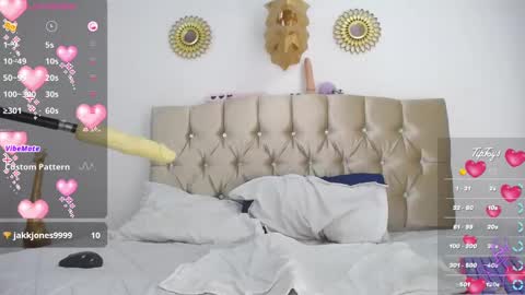 Sophia online show from 12-06-24, 06:06