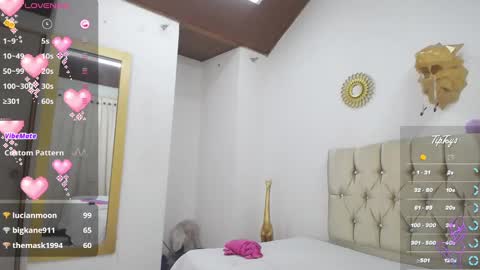 Sophia online show from 02-09-25, 03:43