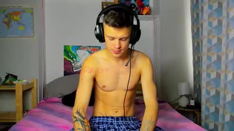 Adam Dream online show from 09-26-25, 07:56