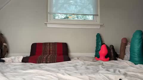 Dreamy online show from 12-03-25, 04:49