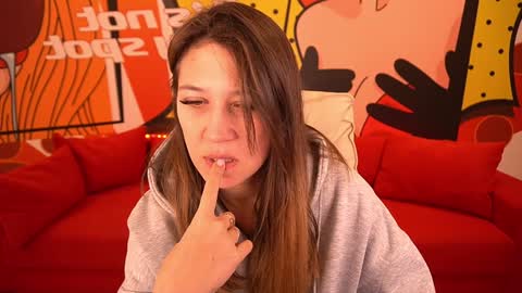 Lina online show from 01-02-25, 07:44