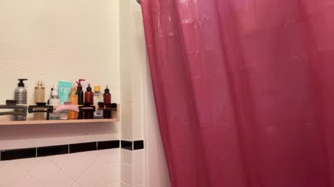 RIRI OR DREAMY online show from 12-10-24, 05:44