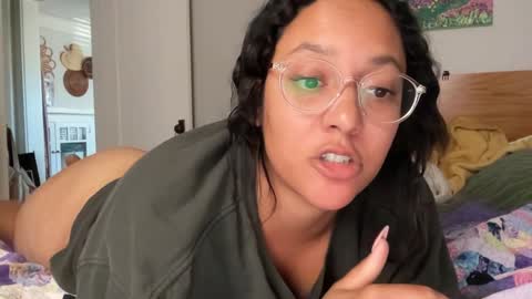 RIRI OR DREAMY online show from 02-05-25, 08:14