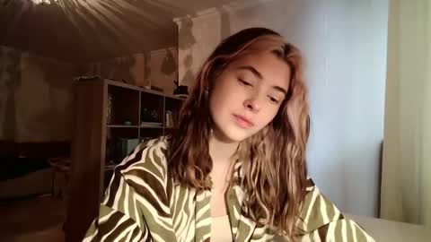 Dia online show from 02-08-26, 09:23