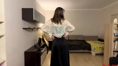 Dia online show from 04-20-26, 03:48