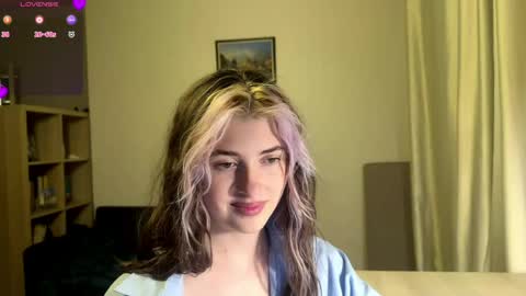 Dia online show from 04-26-26, 04:59