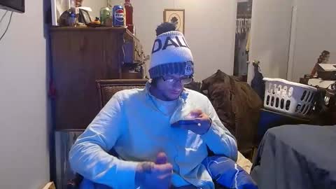 Snapshot of drewyurmom5633 chatting on 12-05-24, 04:53 drewyurmom5633 online show from 12-05-24, 04:53