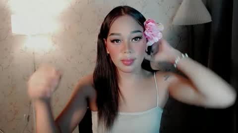 Snapshot of dreyanajones chatting on 10-21-25, 02:45 Dreyana online show from 10-21-25, 02:45