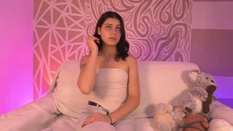 Snapshot of drieddaisy chatting on 03-12-26, 04:46 Daisy online show from 03-12-26, 04:46