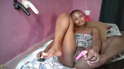 Snapshot of drip_swt1 chatting on 04-24-26, 01:19 drip online show from 04-24-26, 01:19