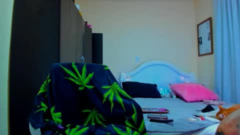 Snapshot of drippyorlove chatting on 02-24-25, 10:03 drippyorlove online show from 02-24-25, 10:03