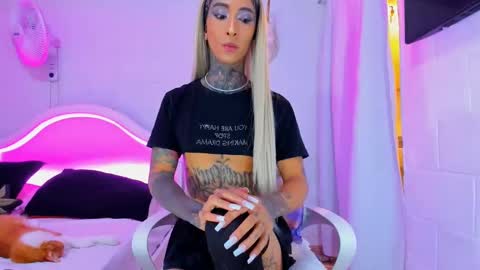 drippyorlove online show from 09-19-25, 07:36