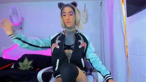 drippyorlove online show from 09-23-25, 08:34