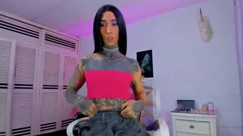 Snapshot of drippyorlove chatting on 12-16-25, 07:41 drippyorlove online show from 12-16-25, 07:41