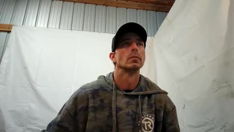 Snapshot of dritylilboy chatting on 05-01-26, 05:39 Inexperienced catfish online show from 05-01-26, 05:39