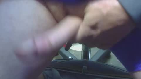 Snapshot of drivinuwild chatting on 12-30-24, 04:19 drivinuwild online show from 12-30-24, 04:19