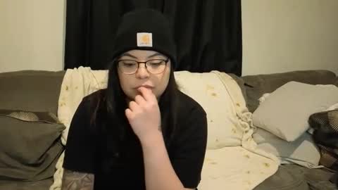 Drizzypeach602 online show from 02-01-26, 04:22