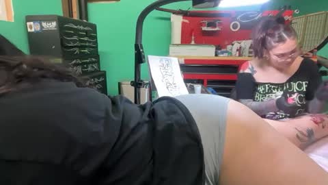 Drizzypeach602 online show from 04-15-26, 06:31