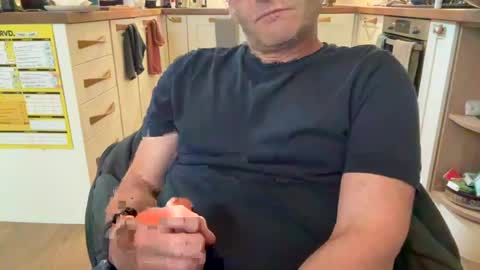 Snapshot of drnickarman chatting on 06-12-26, 08:35 Nick online show from 06-12-26, 08:35