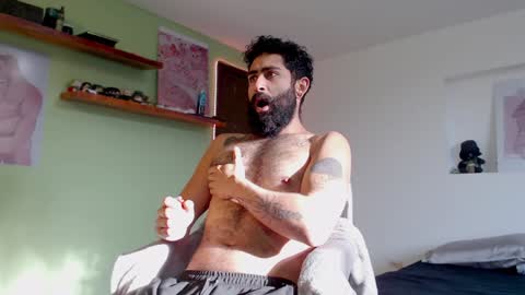 Snapshot of drogama chatting on 01-13-25, 12:24 Drogama online show from 01-13-25, 12:24