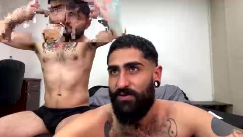 Snapshot of drogama chatting on 12-18-25, 03:34 Drogama online show from 12-18-25, 03:34