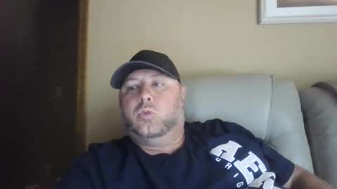 Snapshot of drow0909 chatting on 05-23-26, 08:35 Drow online show from 05-23-26, 08:35