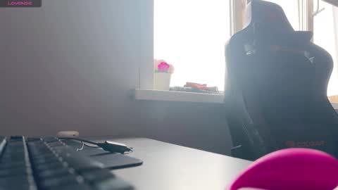 Bella online show from 03-22-26, 04:27