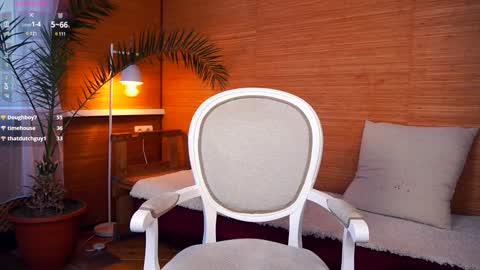 Snapshot of drutywerri chatting on 12-14-24, 11:39 Polly day and Amelia night online show from 12-14-24, 11:39