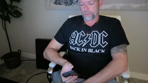 Snapshot of ds0574 chatting on 04-06-26, 05:52 D Ship online show from 04-06-26, 05:52