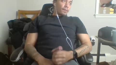 Snapshot of dubz07 chatting on 12-25-24, 09:54 dubz07 online show from 12-25-24, 09:54