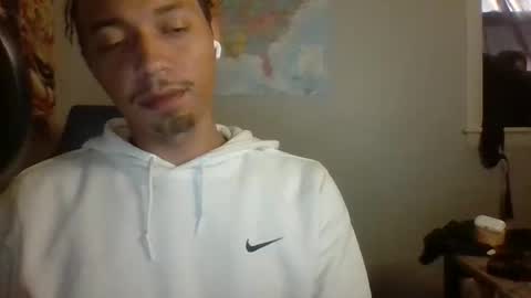 Snapshot of dubz07 chatting on 11-05-25, 05:24 dubz07 online show from 11-05-25, 05:24