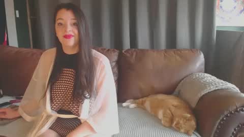 Snapshot of duckman162 chatting on 03-10-25, 09:18 Duckman and Rose online show from 03-10-25, 09:18