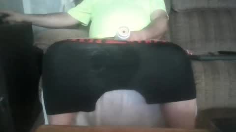 Snapshot of dude7inch chatting on 02-09-25, 12:52 dude7inch online show from 02-09-25, 12:52