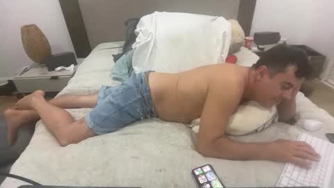 Dude online show from 01-05-26, 05:27