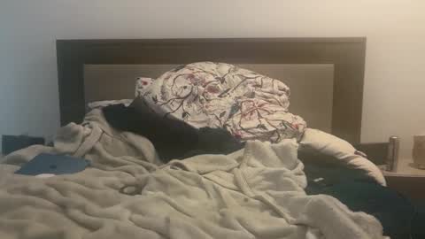 Snapshot of dudecuzbeo chatting on 02-05-25, 11:44 dudecuzbeo online show from 02-05-25, 11:44