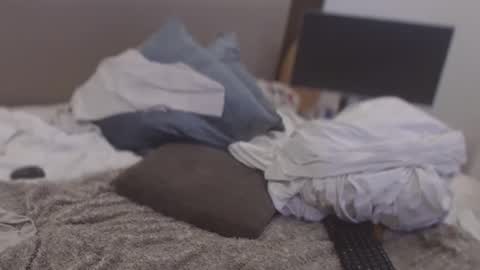 Snapshot of dudecuzbeo chatting on 10-09-25, 02:42 dudecuzbeo online show from 10-09-25, 02:42