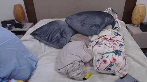 Snapshot of dudecuzbeo chatting on 11-28-25, 01:41 dudecuzbeo online show from 11-28-25, 01:41