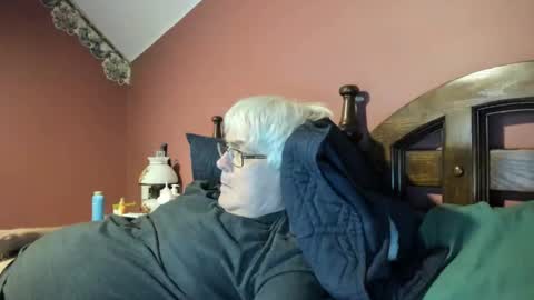 Doug online show from 09-19-25, 02:35